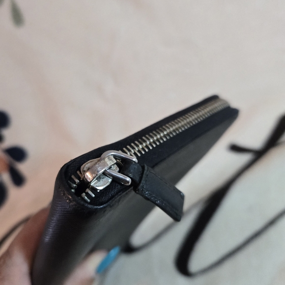 💯 Authentic Prada Saffiano Leather Document Holder/Wallet - Picture 4 of 16